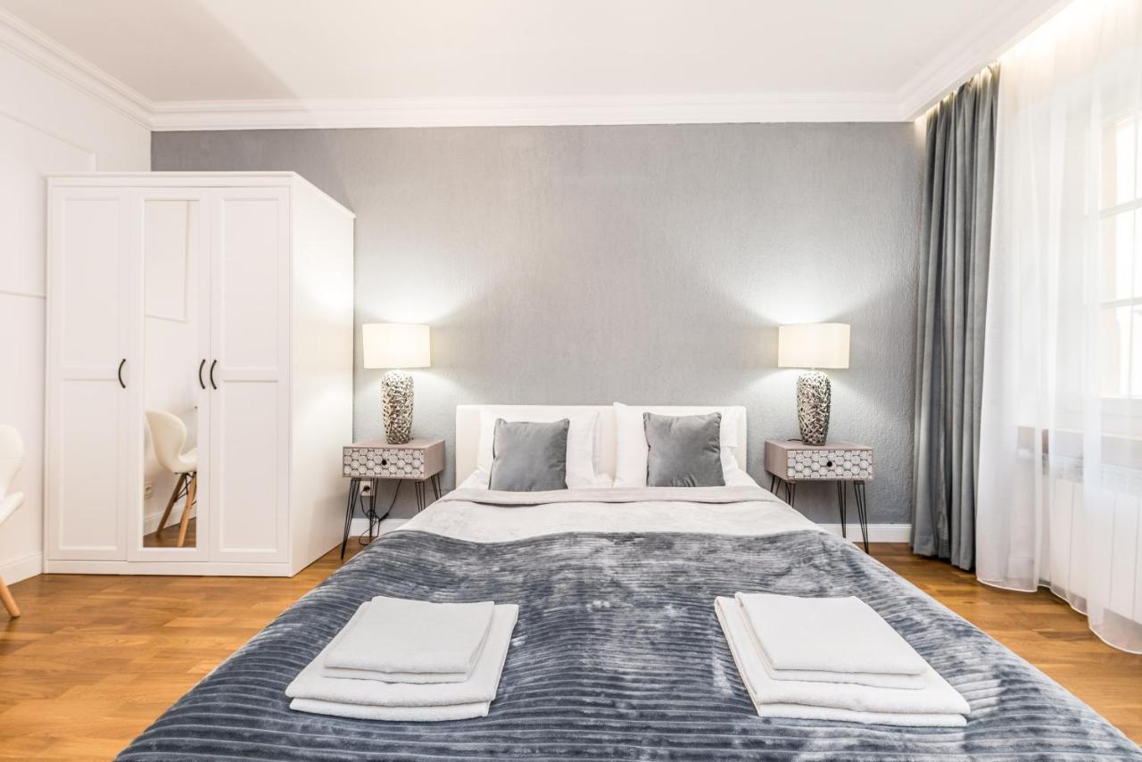 Rent Like Home - Przejscie Garncarskie 10 Wroclaw Ngoại thất bức ảnh