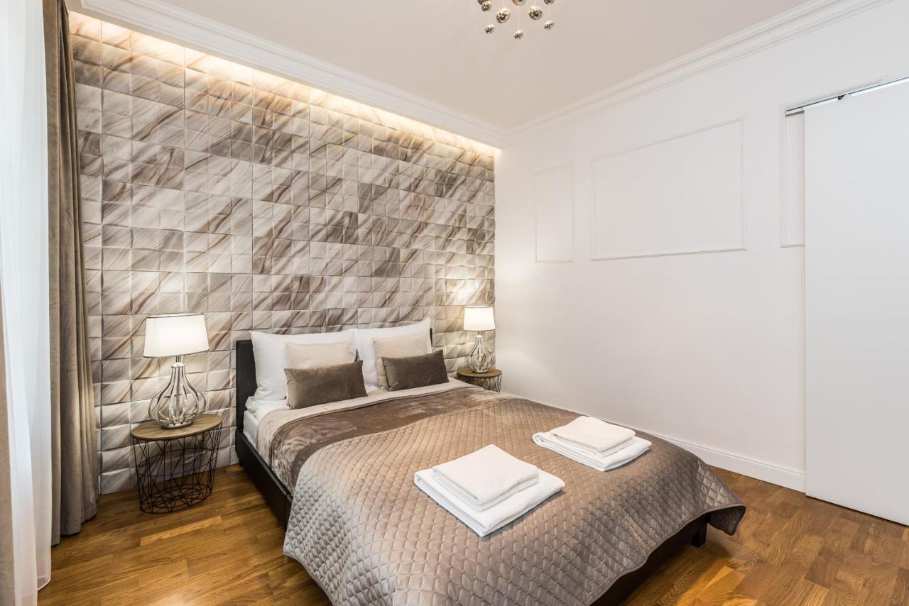 Rent Like Home - Przejscie Garncarskie 10 Wroclaw Ngoại thất bức ảnh