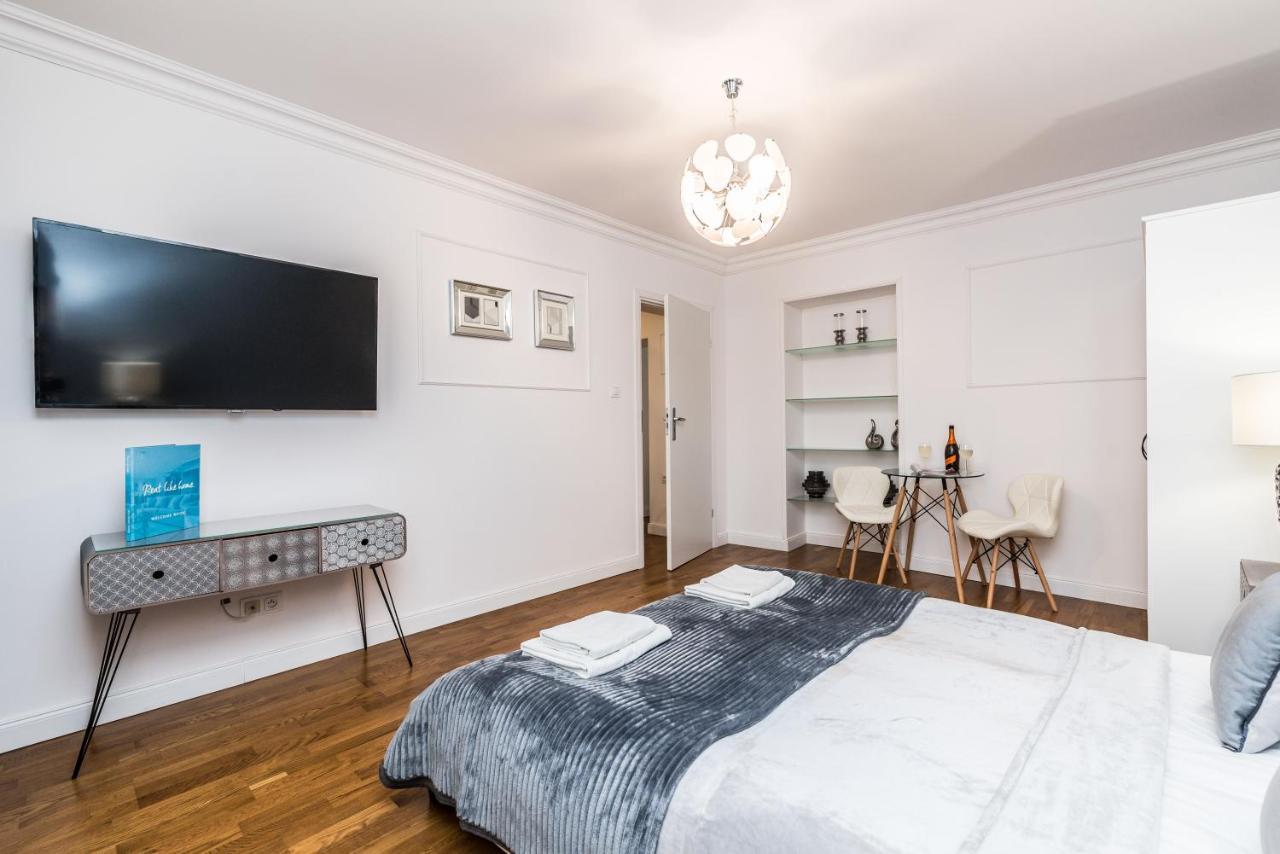 Rent Like Home - Przejscie Garncarskie 10 Wroclaw Ngoại thất bức ảnh
