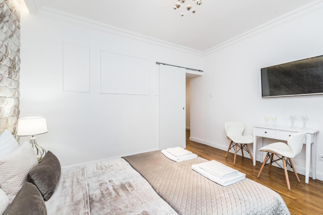 Rent Like Home - Przejscie Garncarskie 10 Wroclaw Ngoại thất bức ảnh